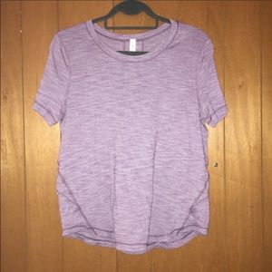 Women’s Lululemon shirt